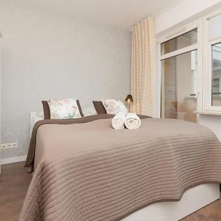 Blonia Wilanowskie Apartment Warsaw By Noclegi Renters Exterior photo