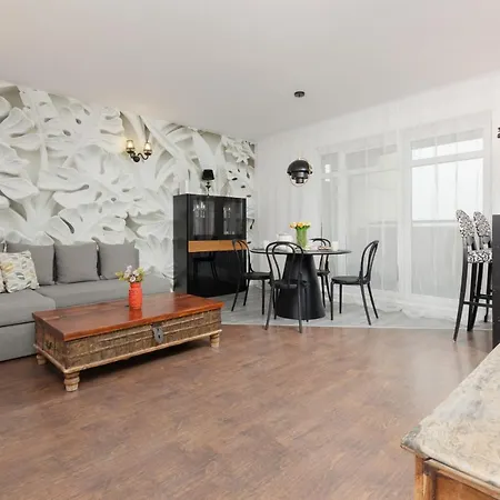 Blonia Wilanowskie Apartment Warsaw By Noclegi Renters Exterior photo